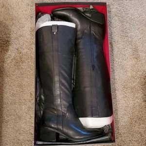 Vince Camuto Boots👢*Mordona*